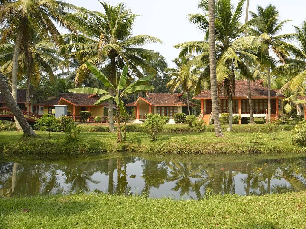 Club Mahindra كوماراكوم المظهر الخارجي الصورة