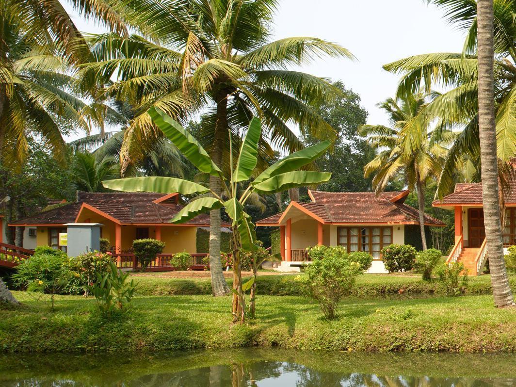 Club Mahindra كوماراكوم المظهر الخارجي الصورة