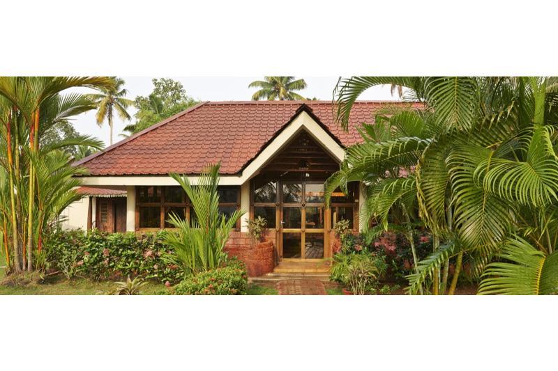 Club Mahindra كوماراكوم المظهر الخارجي الصورة
