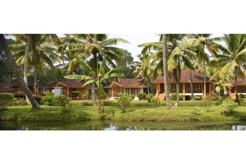 Club Mahindra كوماراكوم المظهر الخارجي الصورة
