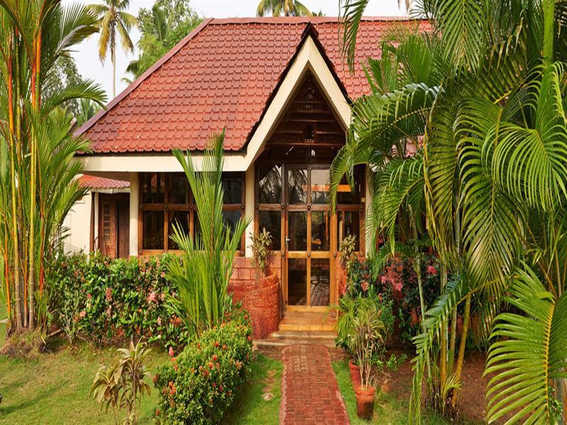 Club Mahindra كوماراكوم المظهر الخارجي الصورة