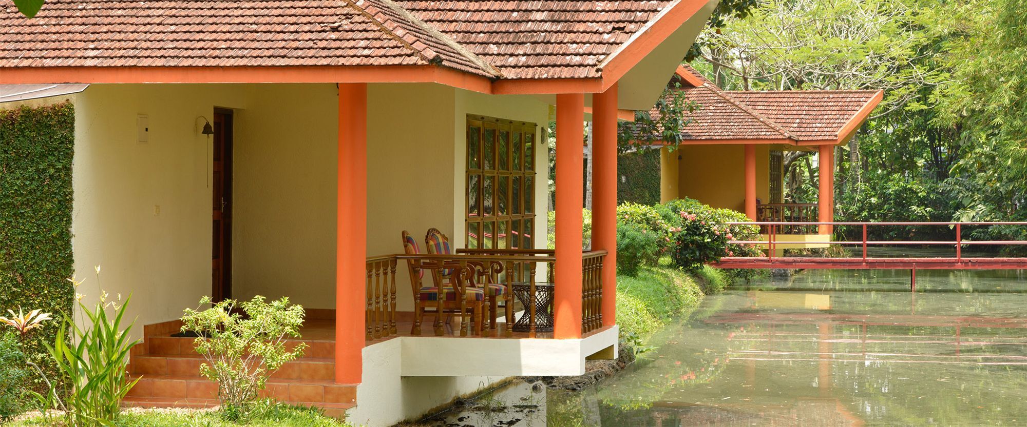 Club Mahindra كوماراكوم المظهر الخارجي الصورة