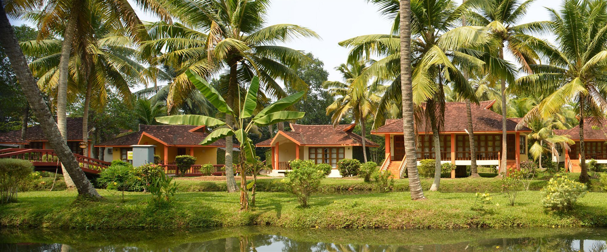 Club Mahindra كوماراكوم المظهر الخارجي الصورة