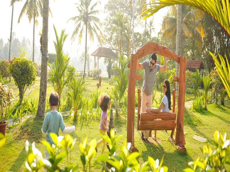 Club Mahindra كوماراكوم المظهر الخارجي الصورة